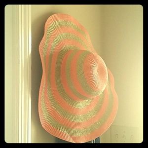 Beach hat
