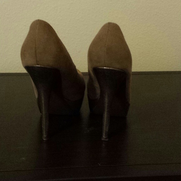 Shoes - Picture 2 of 3