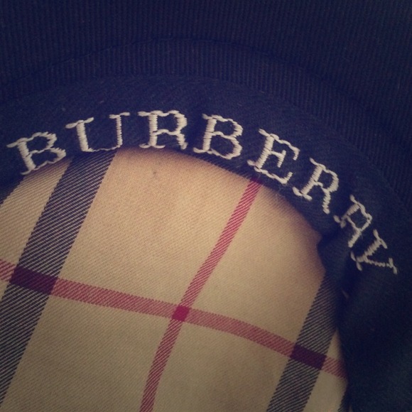 🚫SOLD🚫BURBERRY Black Flat Cap. Authentic ✔️
