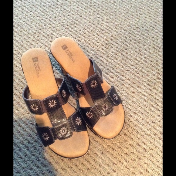 White Mountain boho sandal heels