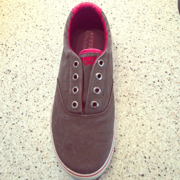 Sperry Halyard Top Siders