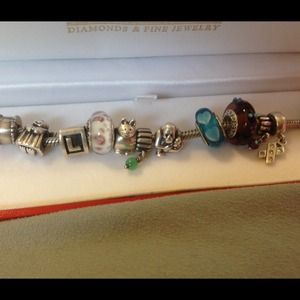 Pandora bracelet and charms 925 ale breast cancer