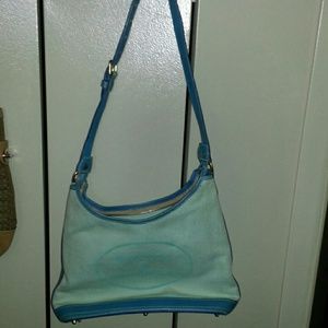 Dooney& bourke crossbody bag