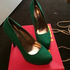 Teal pumps