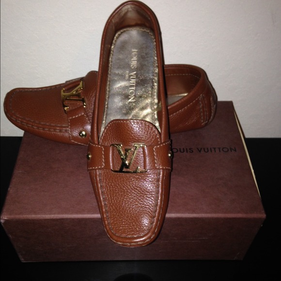 Louie Vuitton Brown loafers **item sold local**