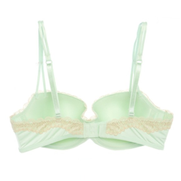 Light Green Lacey Bra - Picture 2 of 4