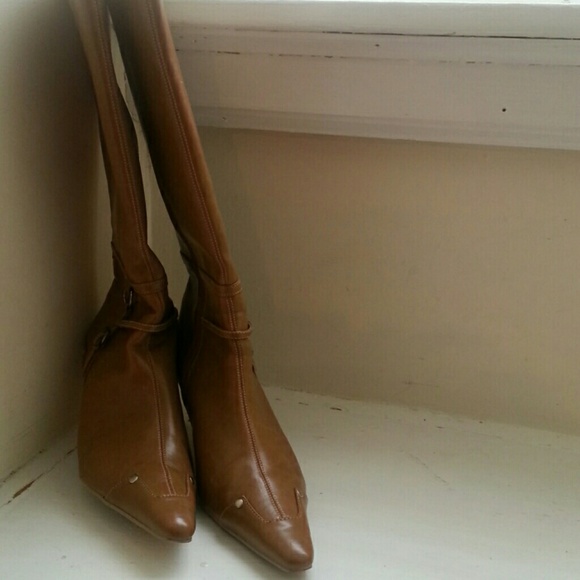 Camel boot western style