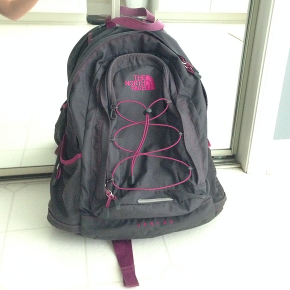 **The North Face JESTER backpack**
