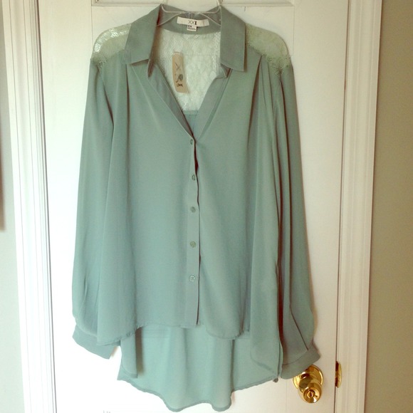 High-Low Woven Shirt