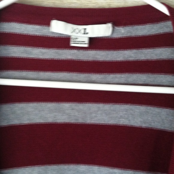 ❌Bundled❌Grey & maroon stripe Shawl Cardigan - Picture 3 of 4