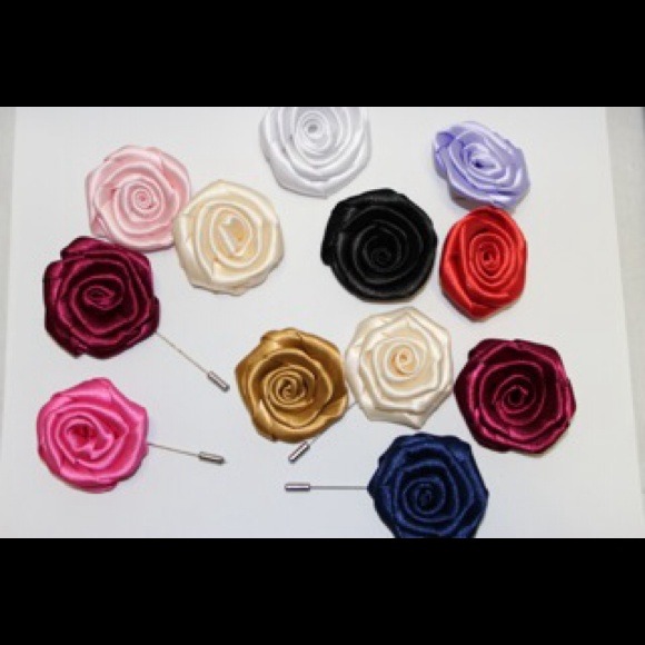 Rose lapel pins