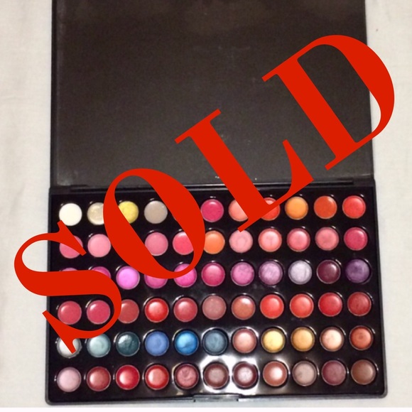 66 Colors Palette LipGloss 👄