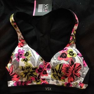 Incredible by Victoria's Secret Sport Bra 32B