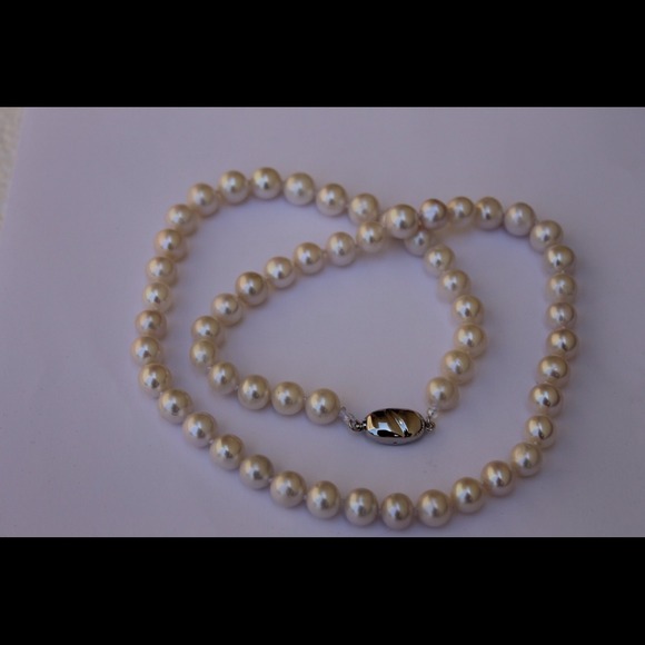 Classic pearls jewelry