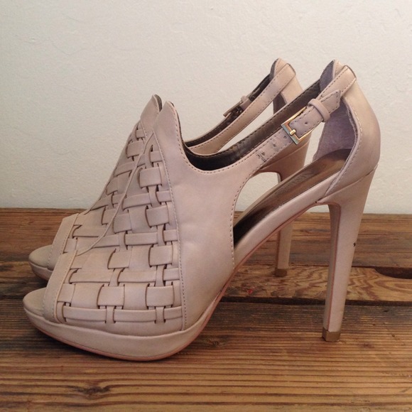 ⚡️️HP⚡️CARLOS by Carlos Santana Caged Heels - Picture 2 of 4