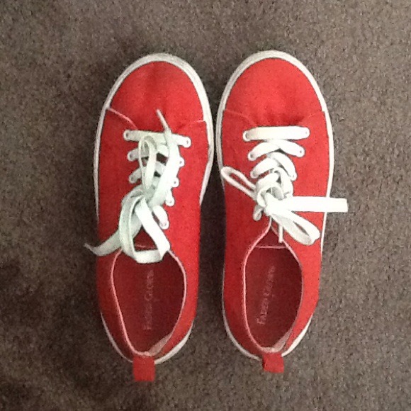 Platform Sneakers. ✨👟