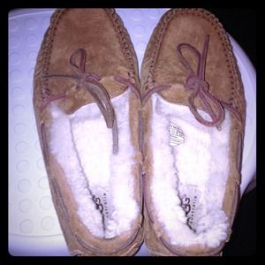 NWOT UGG moccasin!