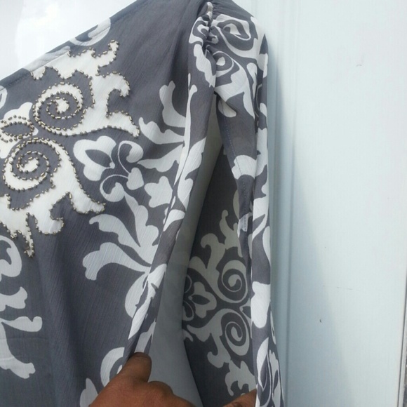 Sold Sheer plus size top gray and off white. New - Picture 3 of 4