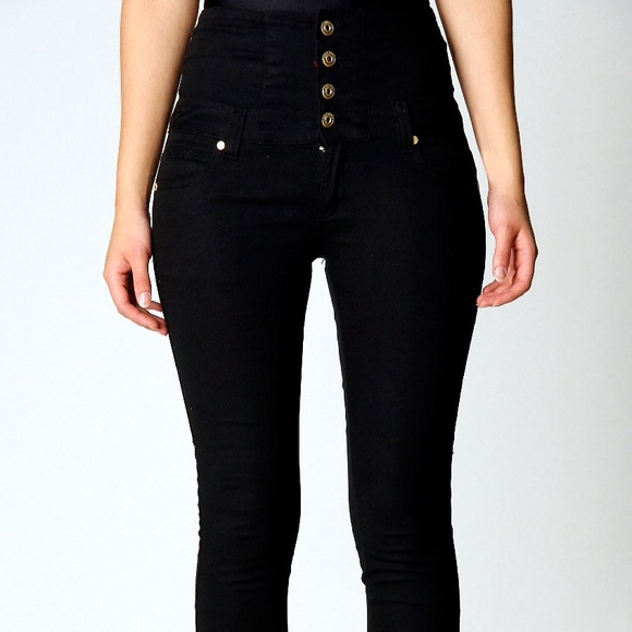 high waisted pants!