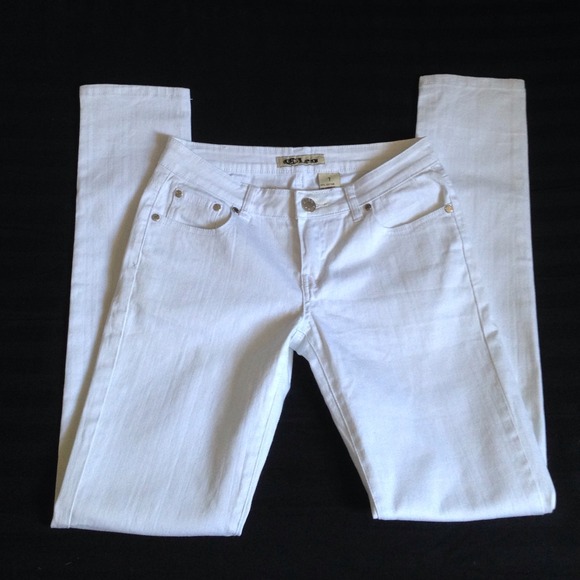 *BUNDLED* White Skinny Jeans