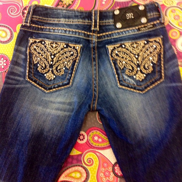 SOLD LOCAL 🎉 - Picture 3 of 4