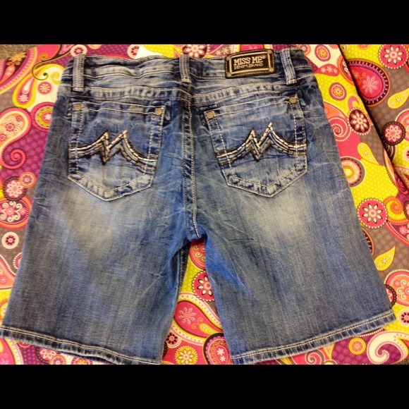 Miss Me Shorts