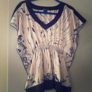 🔴Bundled🔴 Stripe/Floral Pattern Blouse