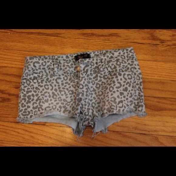 Blue leopard shorts.