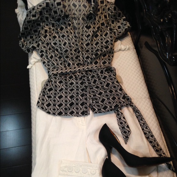 LOFT white linen cropped lined pants - Picture 1 of 4