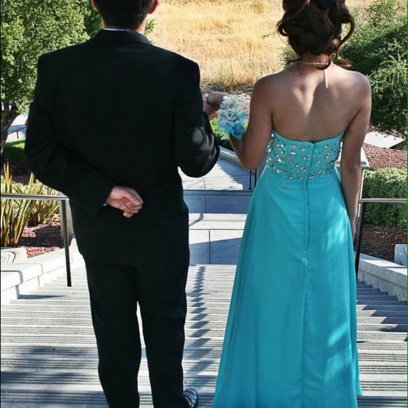 Turquoise/aqua Prom Dress with Beads & Crystals! - Picture 2 of 4