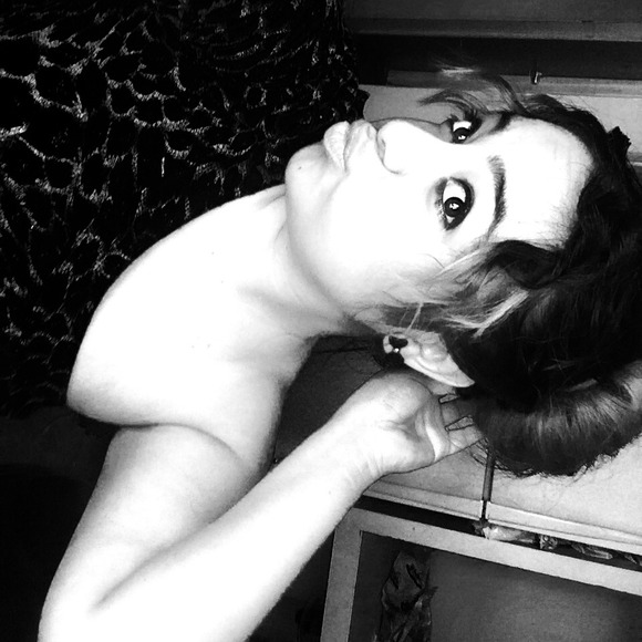 Meet your seller ❤️