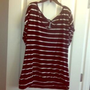 Torrid Striped Twist Tee Size 2(X)