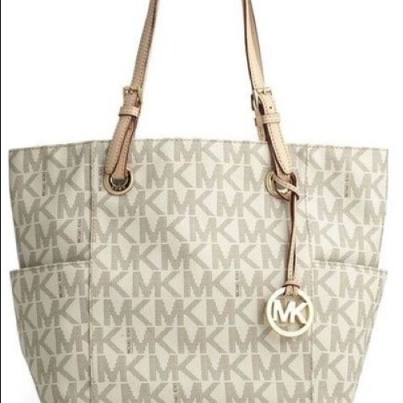 LOOKING FOR - Picture 1 of 1