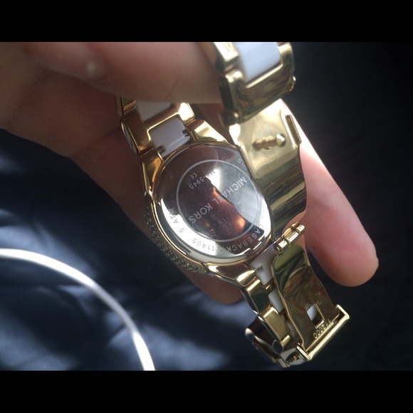 someone wanted better pictures of the watch main image 4