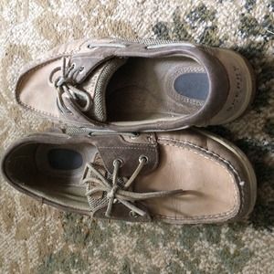 sperry boat shoes