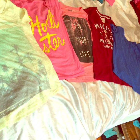 2 for 9$ brand T-shirts!!