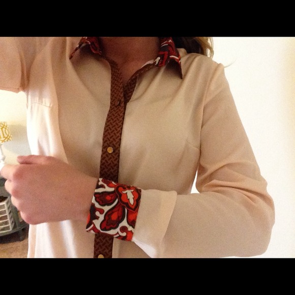 New York and Company size small blouse - Picture 2 of 3