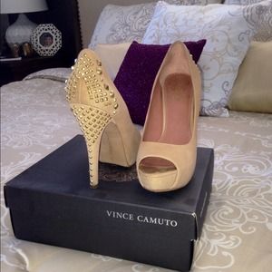 REDUCED Gorgeous VC heels