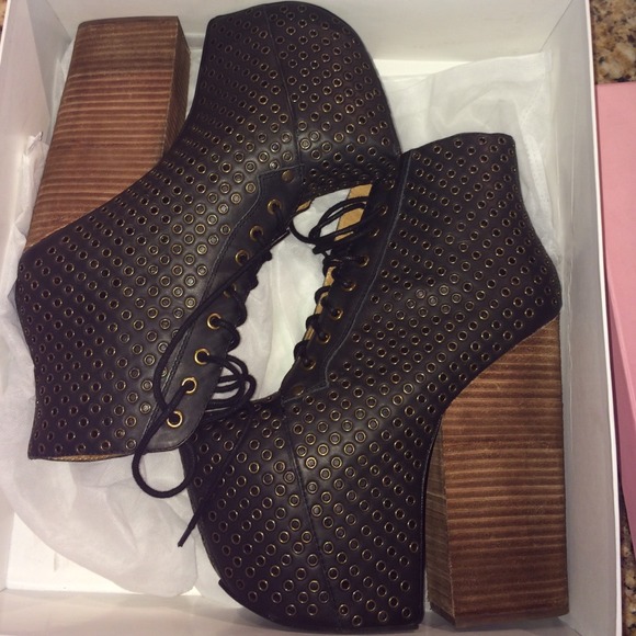 Jeffrey Campbell Freda Eyelet black boots size 8.5