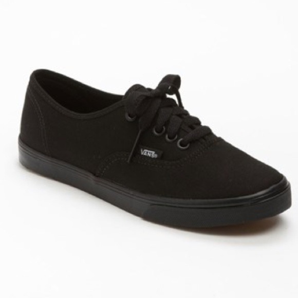 Authentic all black Vans. Unisex, Woman's size 8
