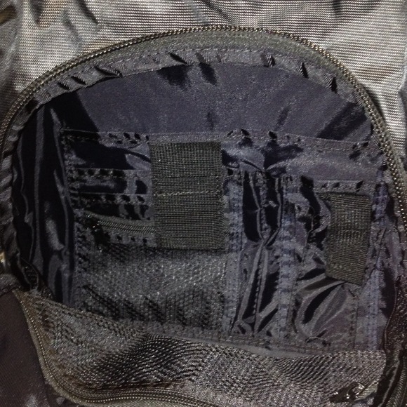 Calcutta fishing bag/tackle box - Picture 3 of 3