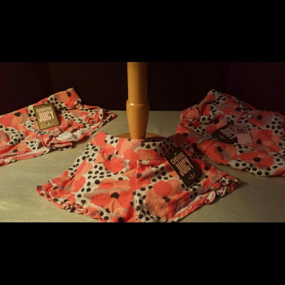 Juicy couture shorts 1 pair