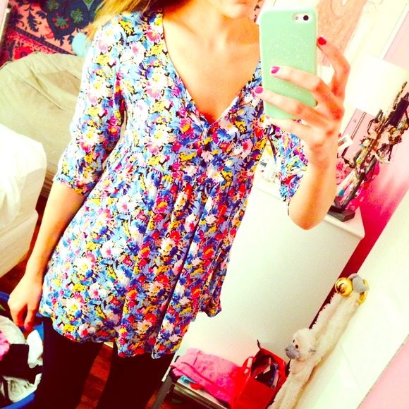🌻🌸 Floral Free People Tunic 🌸🌻