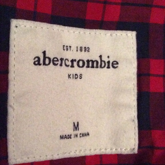 Navy & red plaid long sleeve collared shirt.❤️💙 - Picture 3 of 3