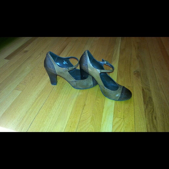 Mossimo brown "saddle" style heels