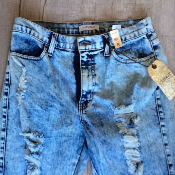 🚫 SOLD💗 Acid Wash Distressed High Rise Jeans💗 - Picture 4 of 4