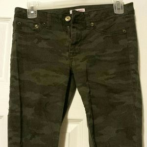 Camo skinny jeans