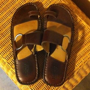 Born leather sandles