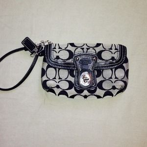 🎀MAKE ME A REASONABLE OFFER🎀