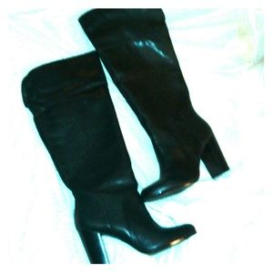 NWT Talbots Black Leather Chunky Heel Boot 8.5